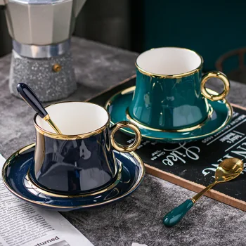 Estilo europeu small luxury simplesmente pintado em ouro xícara de café em cerâmica plana Mediterrâneo flor de chá, xícaras de café